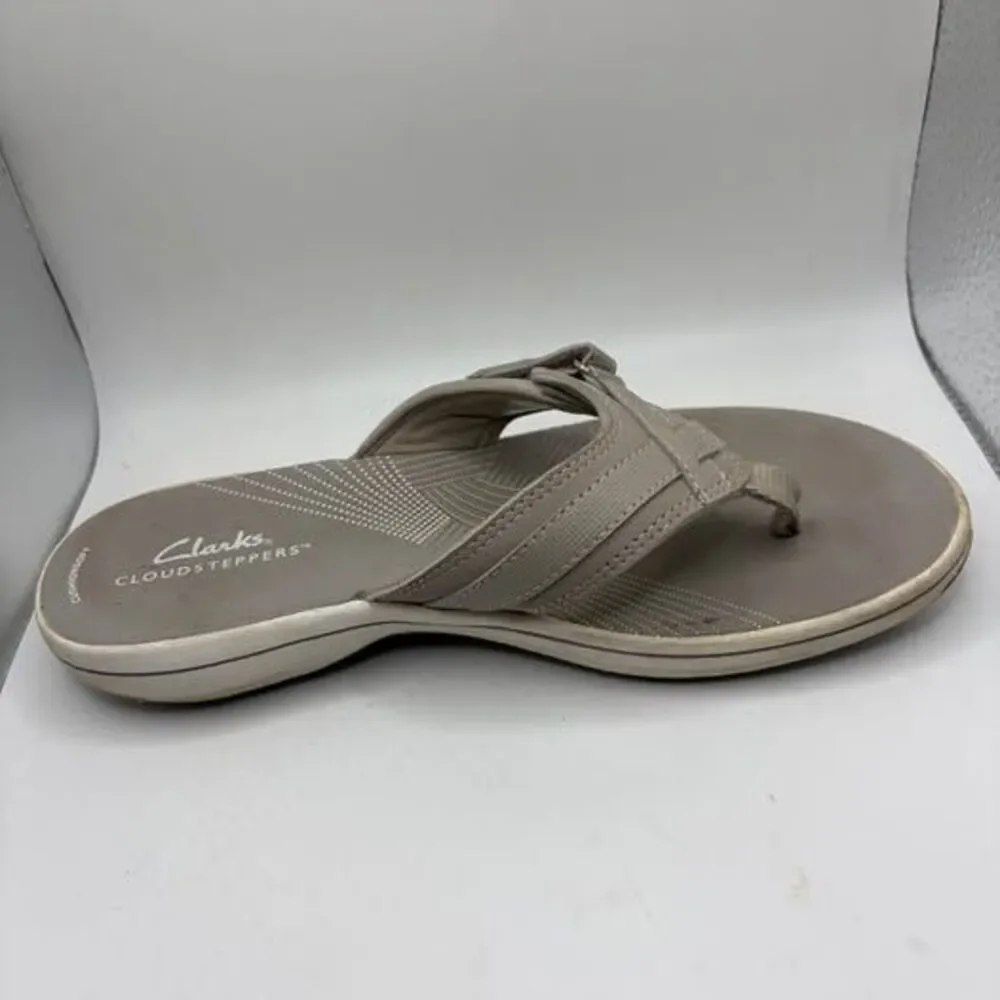 Women’s Clarks Sandals Size 7